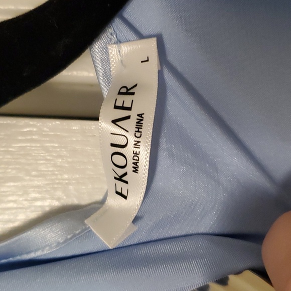 DONATING SOON Bridesmaid robe- size L - Picture 2 of 6